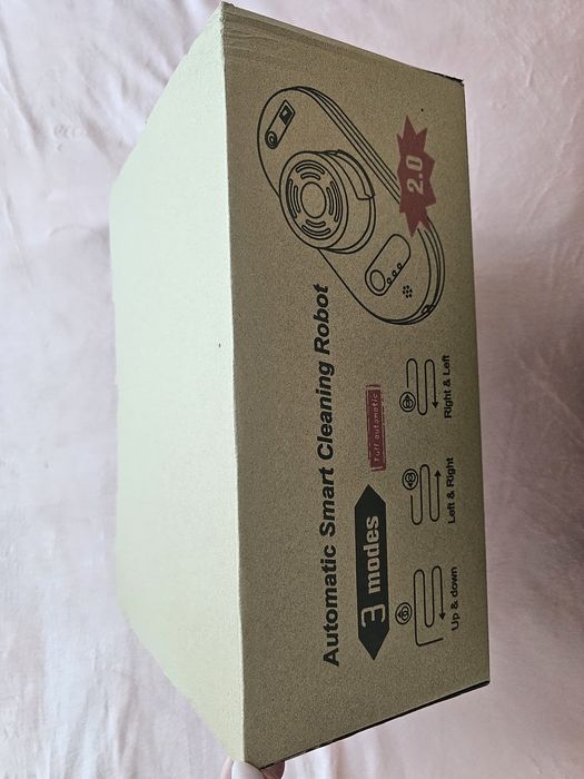 Автоматичен интелигентен смарт робот за почистване на прозорци