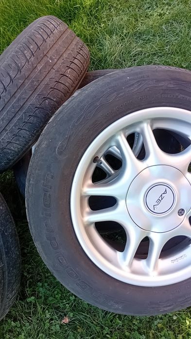 5/112/57.     205/60/15