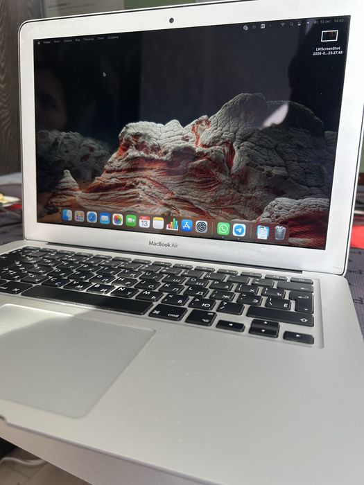 Продам MacBook Air 13”