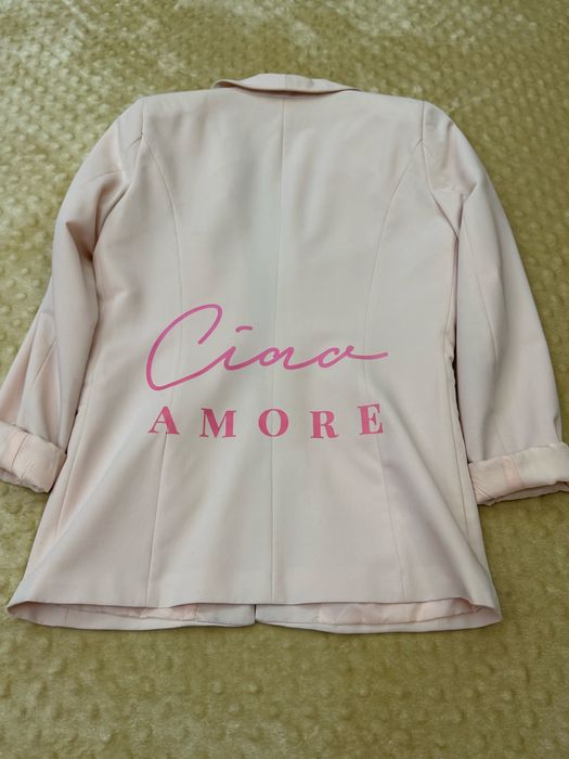 Дамски сака и якета