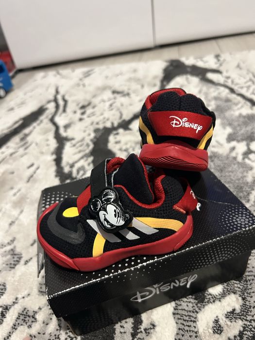 Adidas Mickey Mouse
