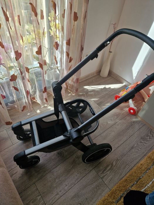 Carucior Joolz Hub+ cocoon+sac picioare+sac iarna +cana+plasa insecte