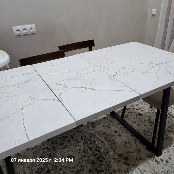 Продам б/у обеденный стол 1,80×80