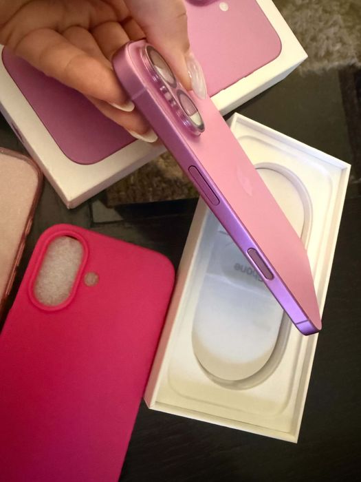 Телефон Iphone  16