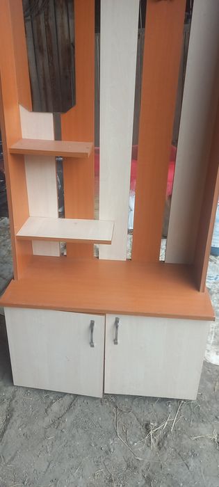 Vand cuier în stare buna