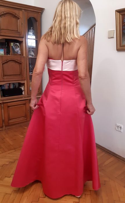 Rochie de mireasa si rochii pt domnisoare de onoare