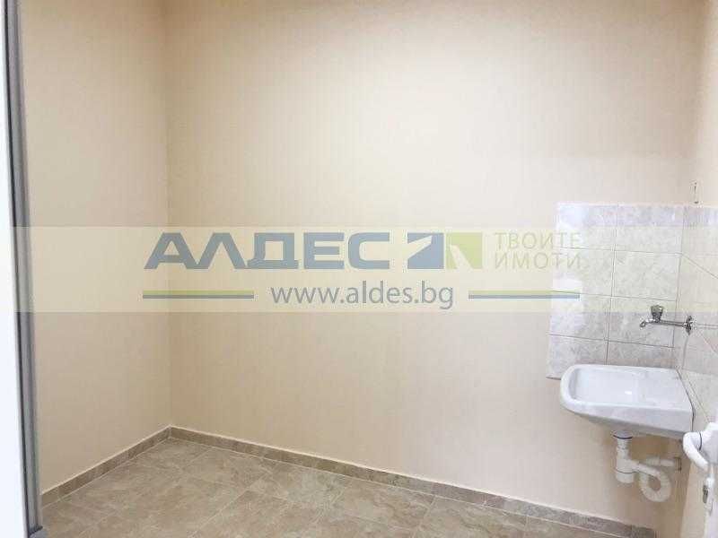 Дава се под наем Магазин в София, Център - 40 кв.м за 550 € - Снимка #2