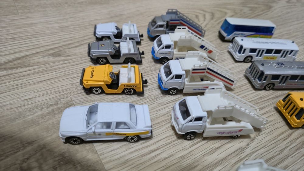 Модельки - техника для аэропорта