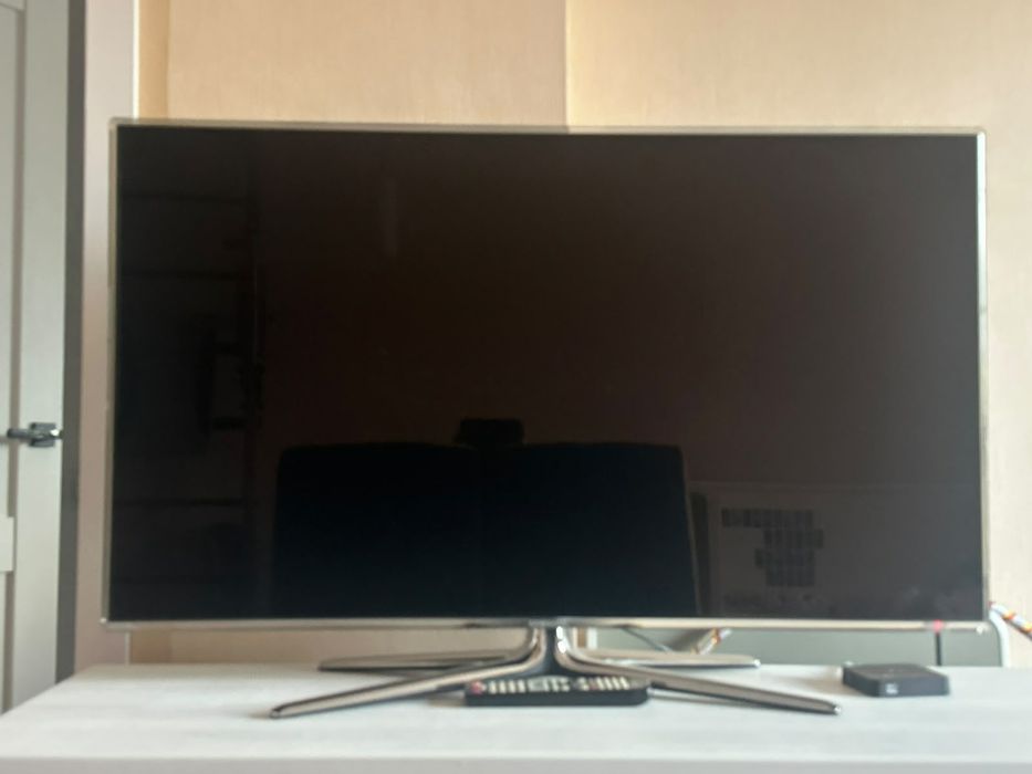 Продам телевизор Samsung smart