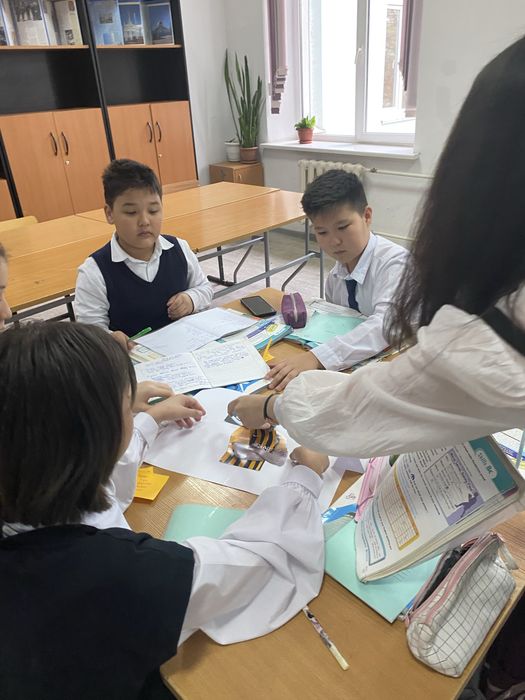 Преподователь английского языка