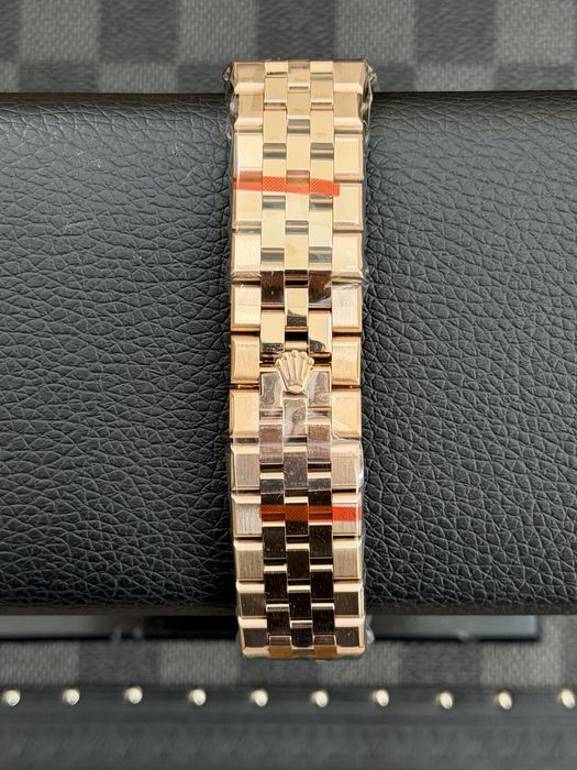 Rolex Land-Dweller Everose Gold  40mm