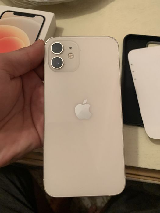 iPhone 12   белый    256гб