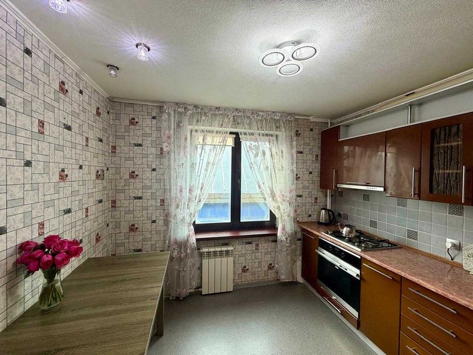 Продам 2 комнатную в ЦЕНТРЕ!