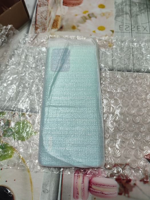 Продам экран и заднюю крышку