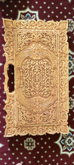 Qo'lda yasalga narda.