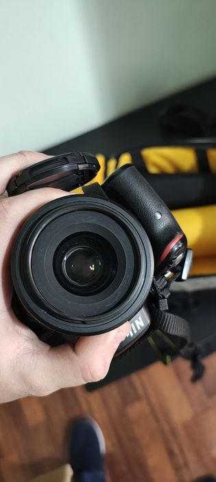 Kit Complet DSLR Nikon D5100 + 2 Obiective si Geanta