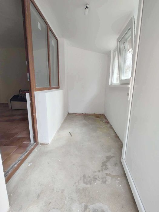 Продава се Тристаен апартамент в Добрич, Център - 80 кв.м за 1078 €/кв.м - Снимка #11