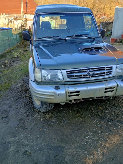 Vând Hyundai Galloper 4x4