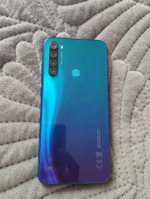 Продам редми нот 8