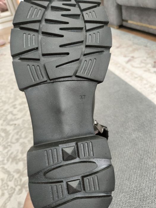 Полусапоги черные кожаные