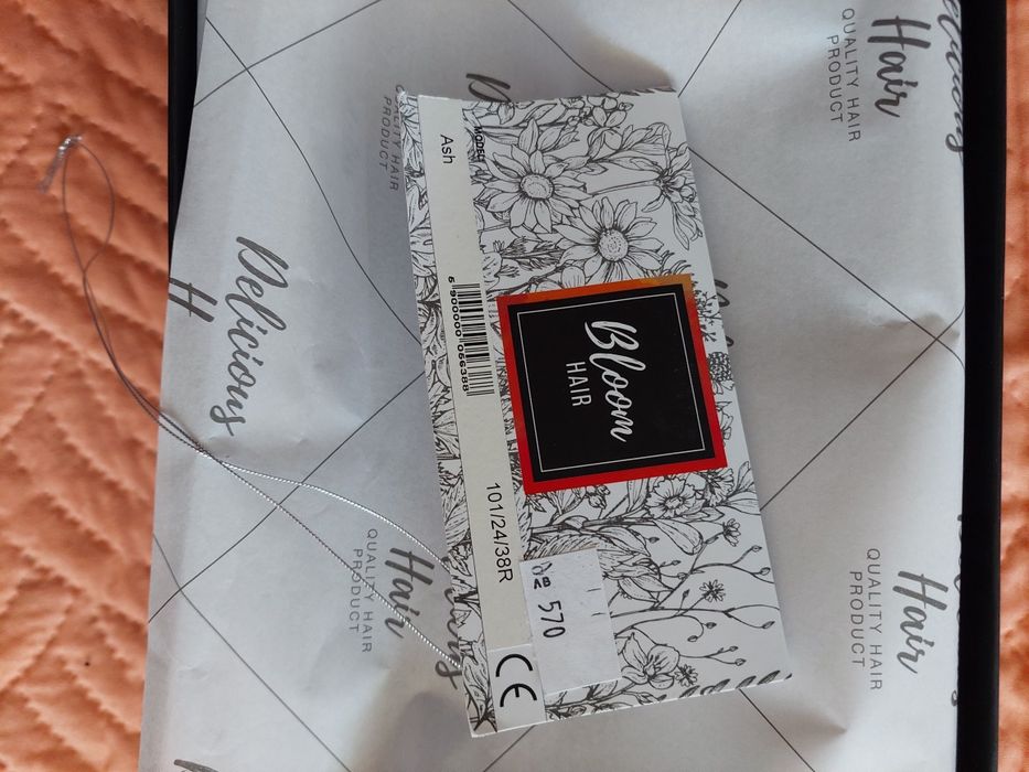 Дамска перука подстрижка на черта