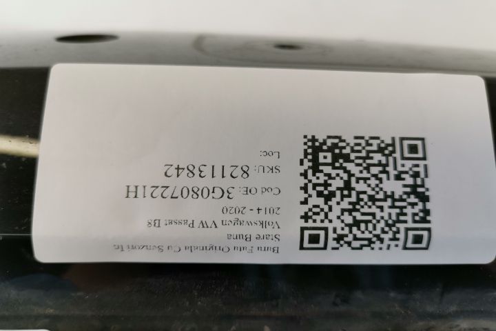 Предна броня Оригинална със сензори В добро състояние Фолксваген ВВ /