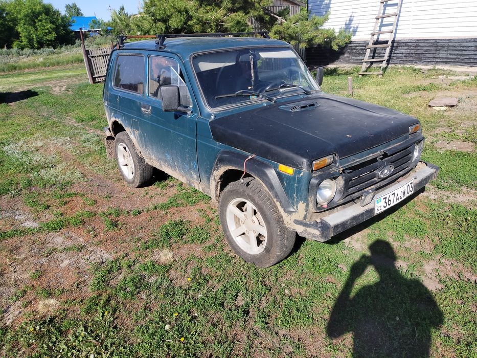 Продам ниву 2000г