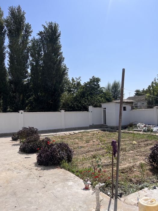 Yangi hovli sotiladi