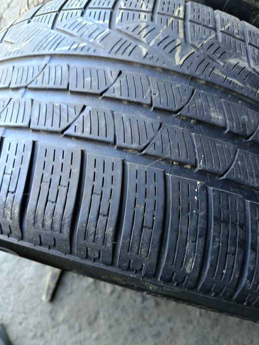 Гуми -20цола-285/35-1бр.-70лв."PIRELLI"
