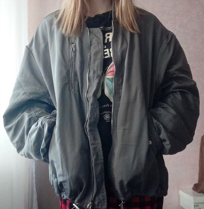 Серый бомбер из бершки