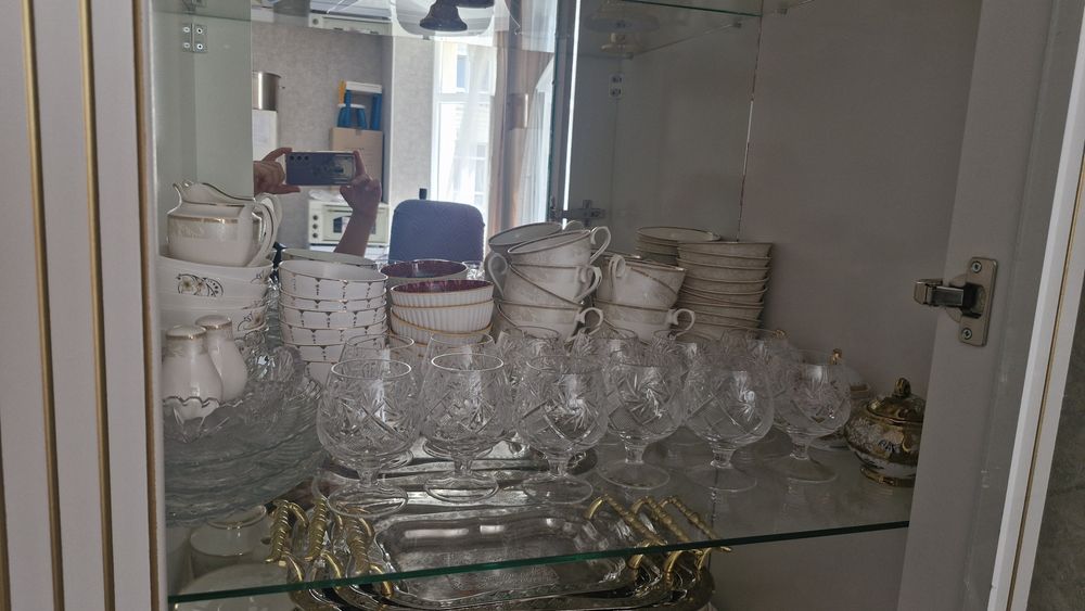 Хрустальные, форфоровые посуды в оригинале!