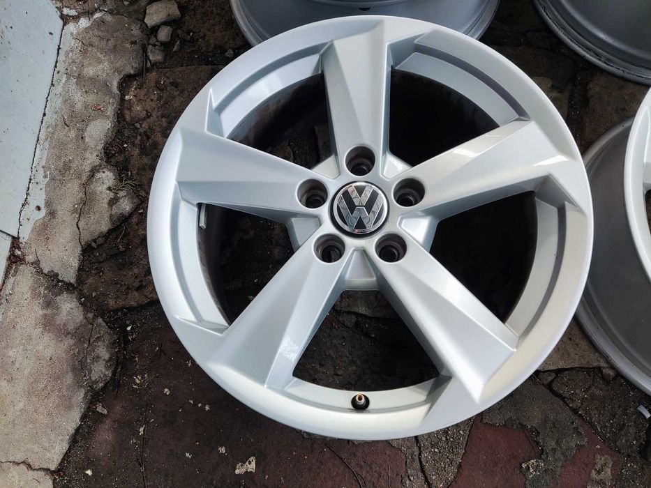 Фолксваген 5x112 - 17 цола оригинални лети джанти VW 5х112 .