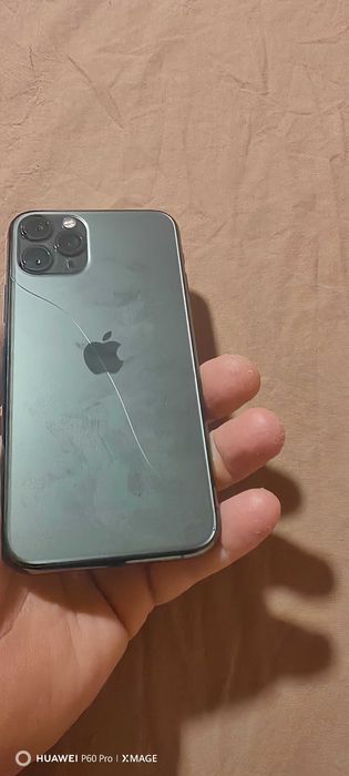 Продавам айфон 11про и 6s