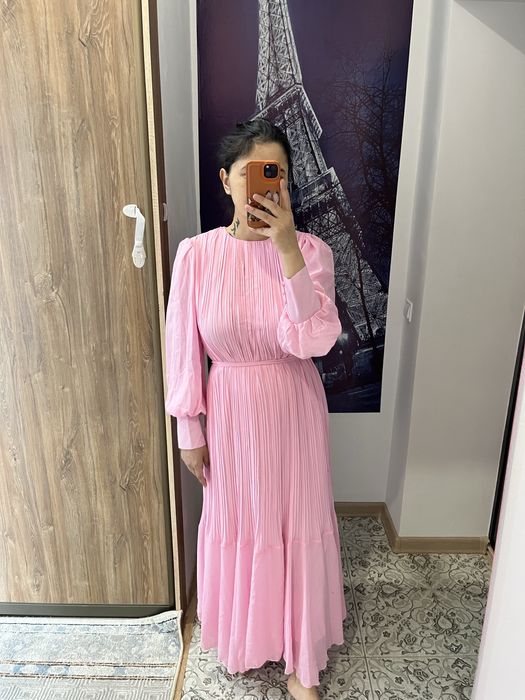 Продам платье новая