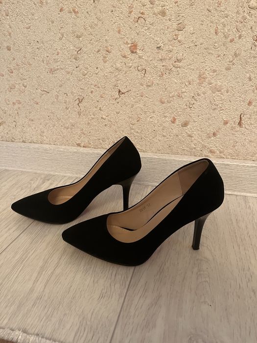 Продаю обувь осенний и летний