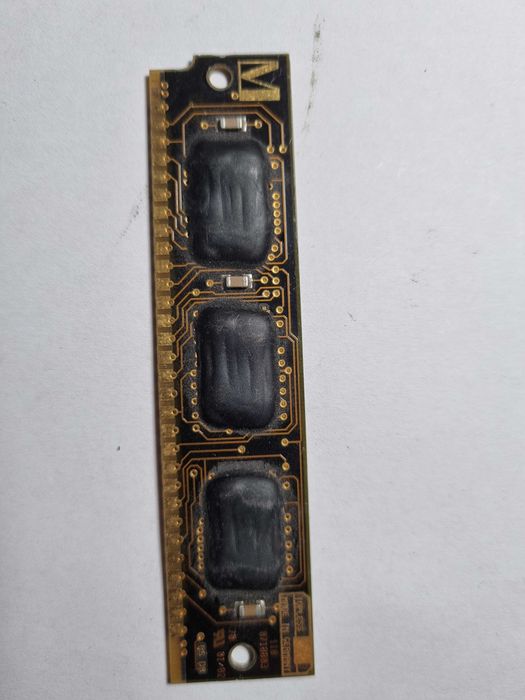 Memorii RAM SIMM cu 72/30 pini