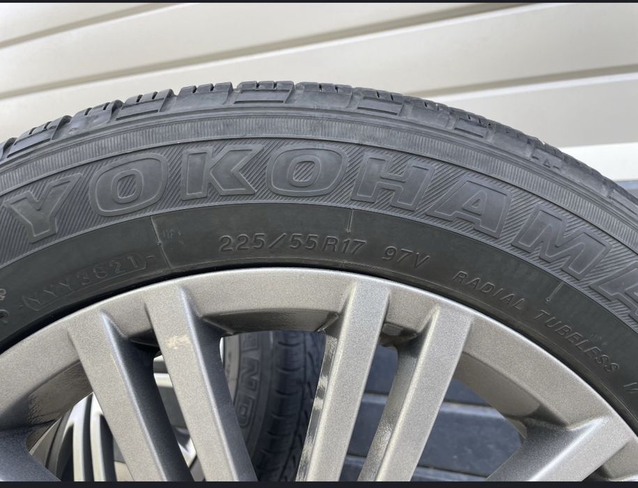 Шины Yokohama в сборе с дисками.