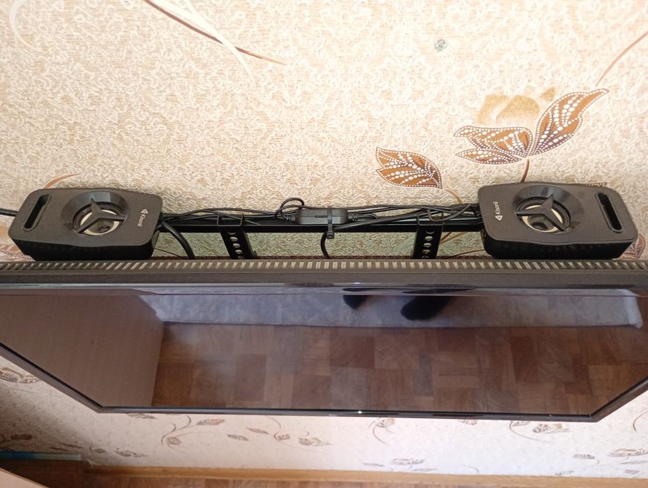 Телевизор приставка колонки