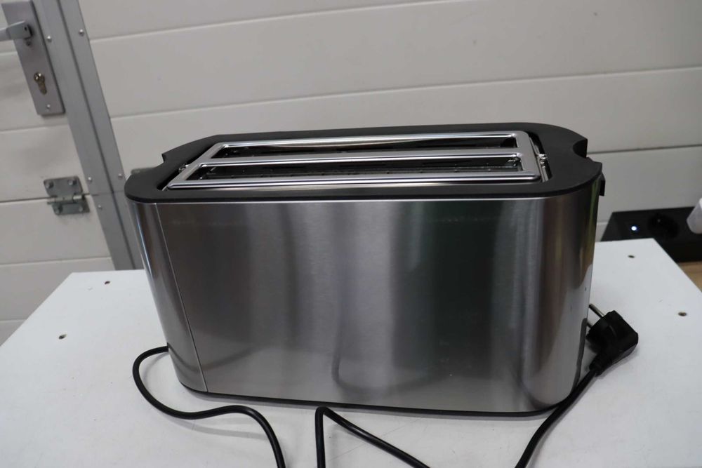 Автоматичен тостер Severin, 2 дълги отделения, побира до 4 филийки хляб, 1400 W, AT 2590, неръждаема стомана/черен