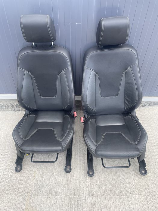 Scaune de piele Ford Fiesta 2014, cu incalzire