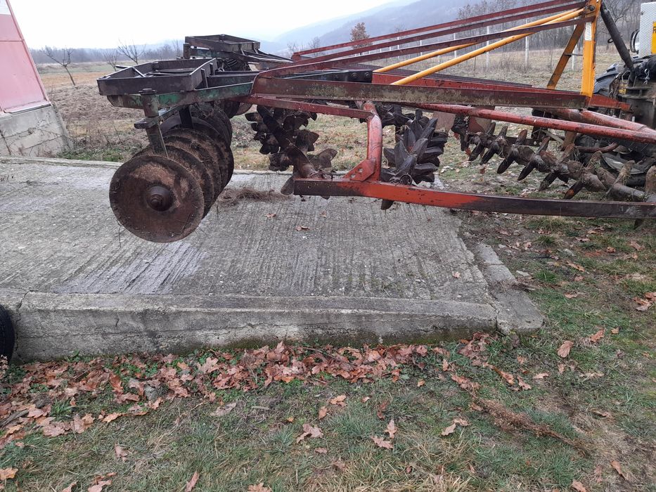 Disc cu grapa rotativa