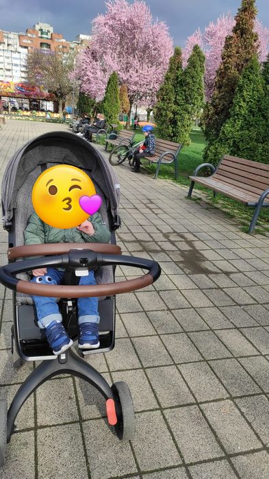 Stokke Xplory V6 3 în 1 + scoică Maxi Cosi Cabriofix + bază Isofix