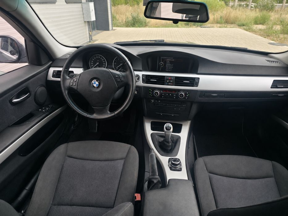 BMW 320d Seria 3 320d e91 facelift 2010 euro 5