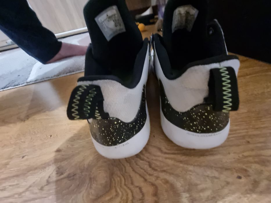 Jordan zoom zero gravity