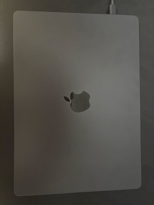 Macbook m4 pro 14 16/512