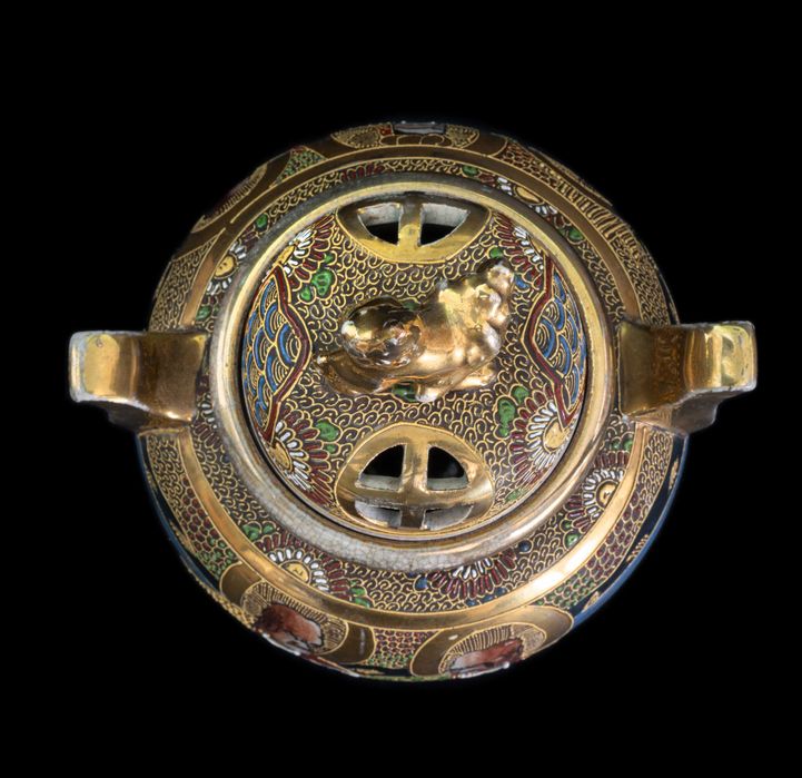 Японска ваза, съд за ароматизиране Satsuma.