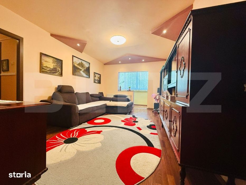 Apartament 4 camere Tractorul/ 2 bai/ 2 spatii de depozitare/etaj inte — fotografia 1