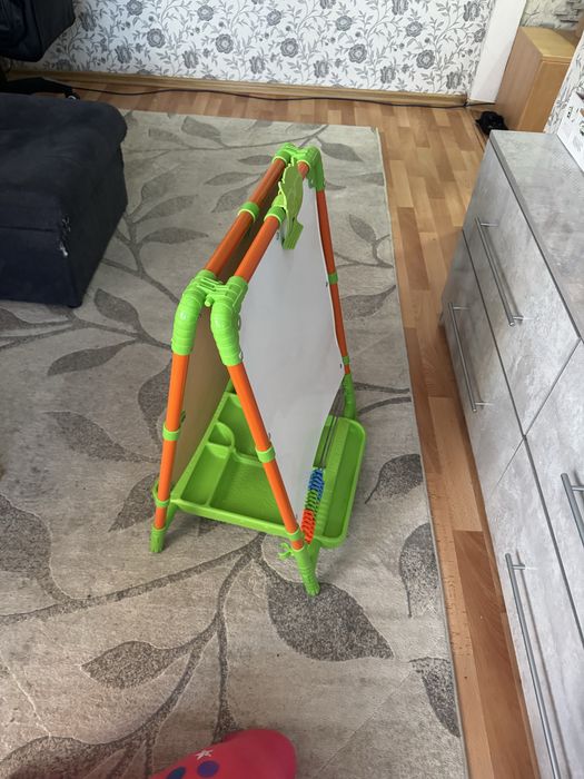 Доска для рисования , мальберт