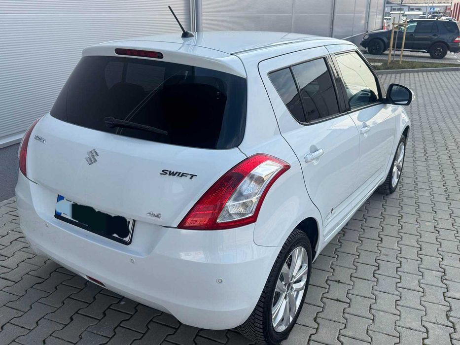 Suzuki swift 4x4, 2014 г.