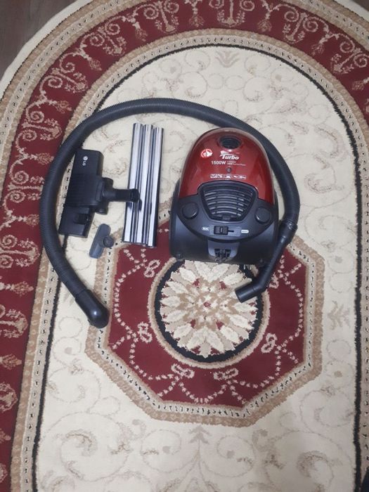 Срочно продаю пылесос LG Турбо в рабочем состоянии.